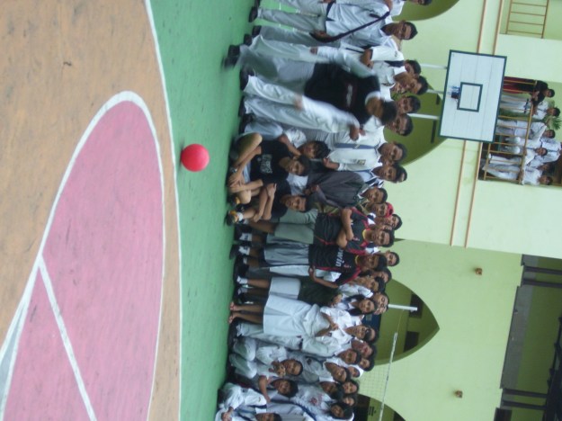 Atmosfer Adu Penalti antara XII IA-3 vs XII IA-1 (penontonnya sampe masuk lapangan...)