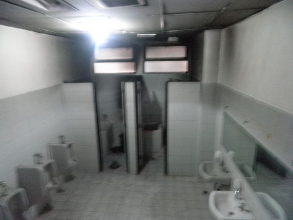 Toilet labtek VIII (sumber foto: http://bit.ly/h7GXGj)