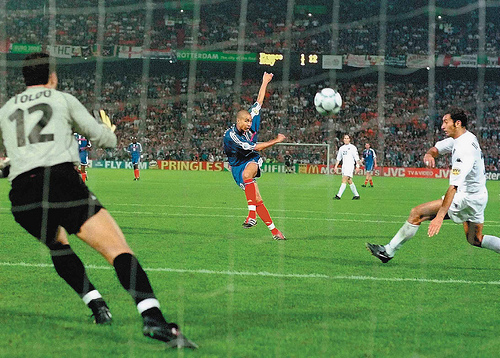 golden goal trezeguet Trezeguet's golden goal, France vs Italy 2-1 in Euro 2000 Final (SportWebMedia's Flickr)