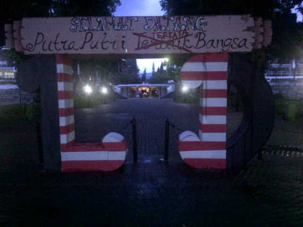 Standing Property Loedroek ITB (http://twitpic.com/4rdvq3)