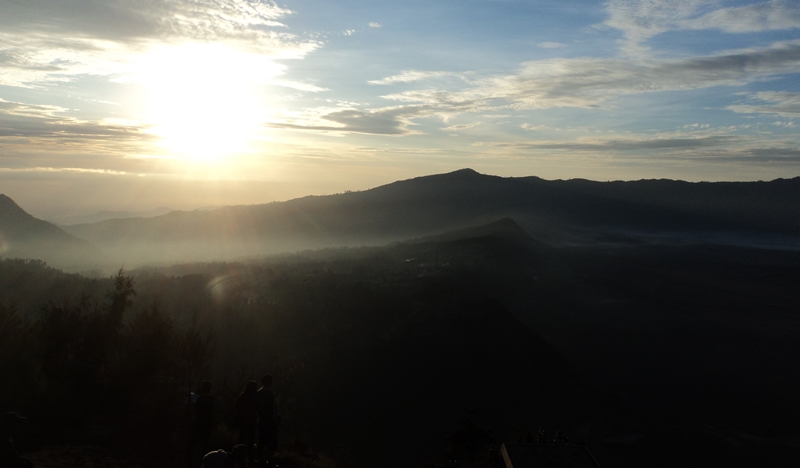 Matahari sudah bersinar terang