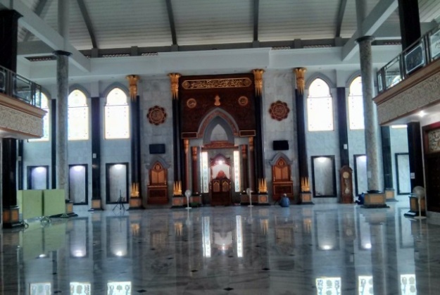 Masjid Agung Baitul Mukminin