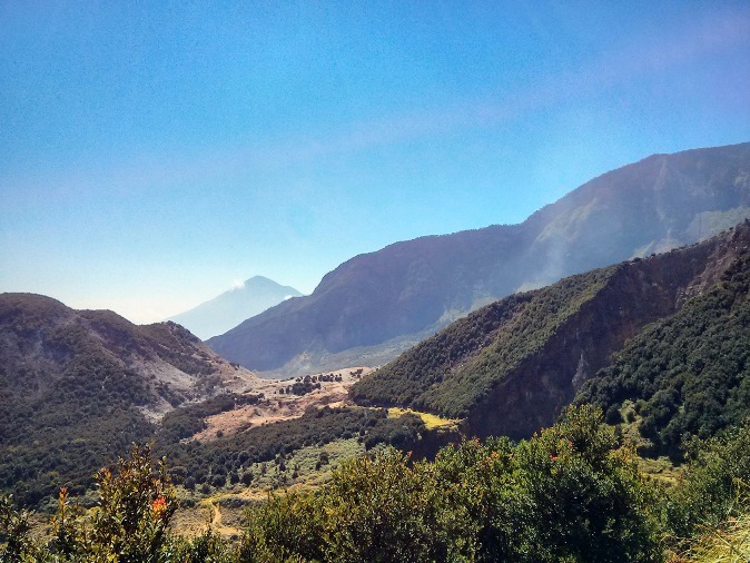 Pemandangan dari Papandayan