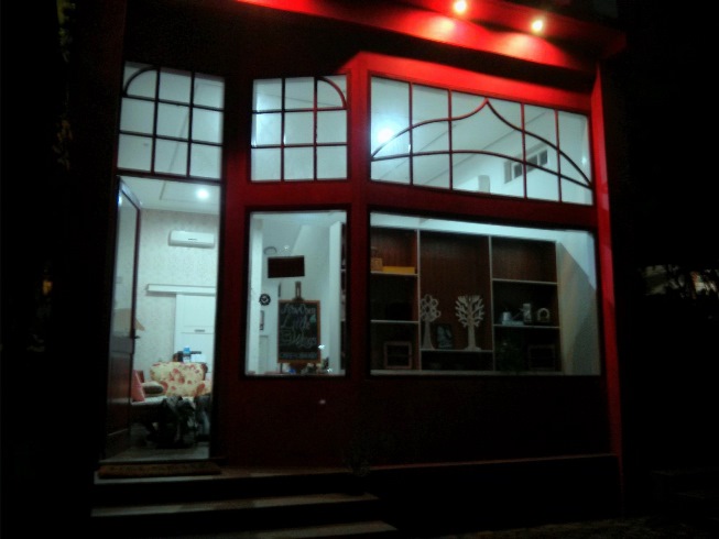 Eksterior Little Wings