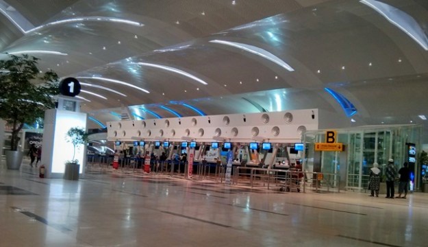 Check-in Area B