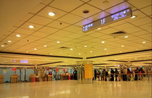 Departure hall pelabuhan