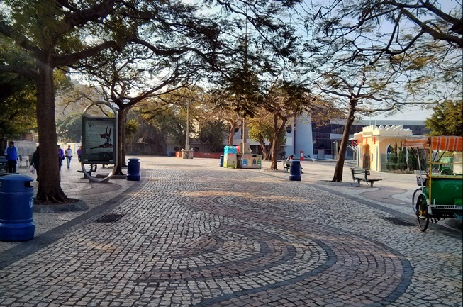 Pelataran depan kuil