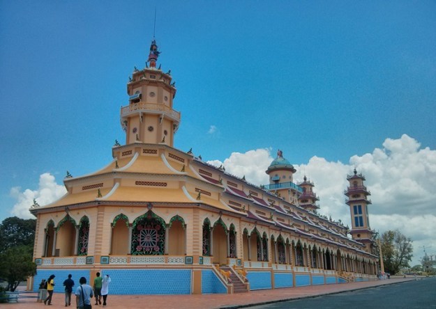 Cao Dai Temple
