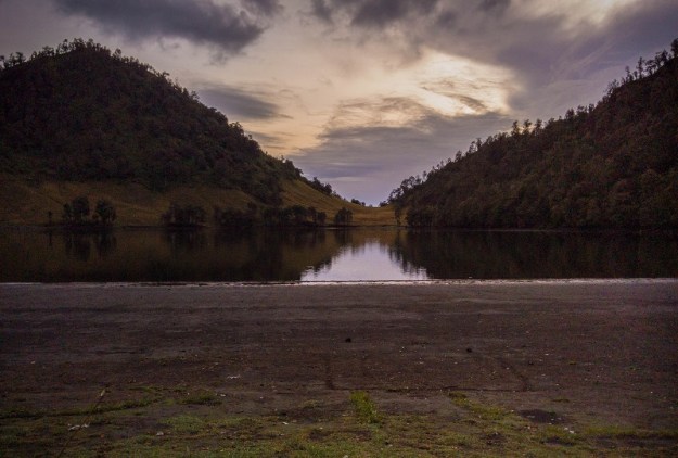 Suasana sunrise di Ranu Kumbolo