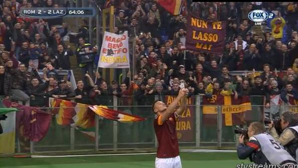 Totti celebration vs Lazio