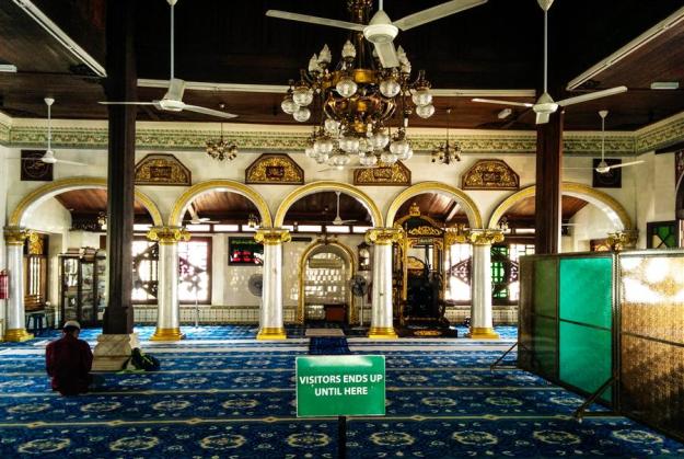 Interior Masjid Kampung Kling