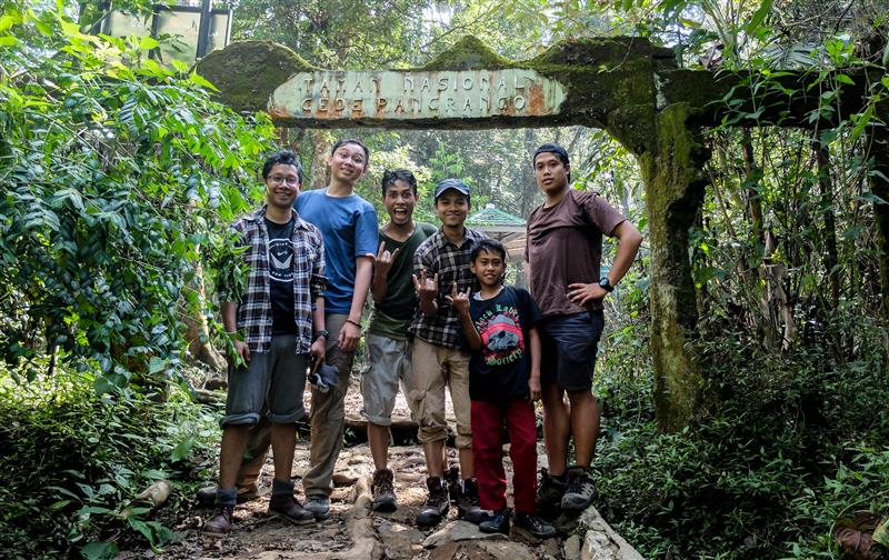 Istirahat di Pos 1 (photo by Ferdian)