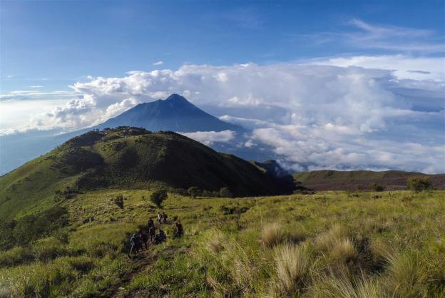 View Sabana 1 dan Gunung Merapi di kejauhan