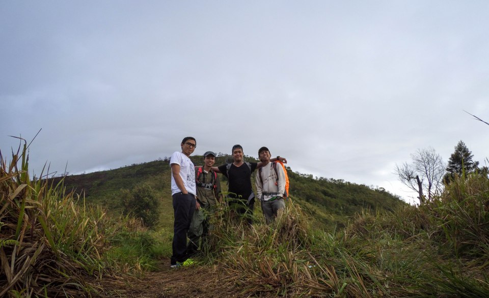Narsis dulu sebelum naik tanjakan ke Pos 3
