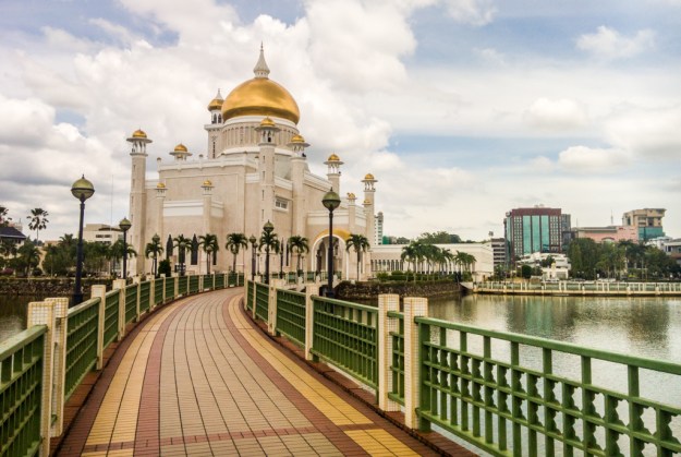Masjid Sultan Omar Ali Saefuddin