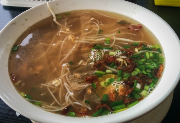 Soto Daging + mie putih