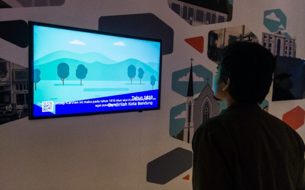 Menonton video rencana tata ruang Bandung pada tempo dulu