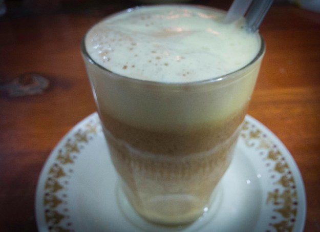 Teh Talua Sate Mak Syukur