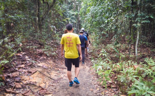 Trekking menyusuri Hutan Simpan Ayer Hitam