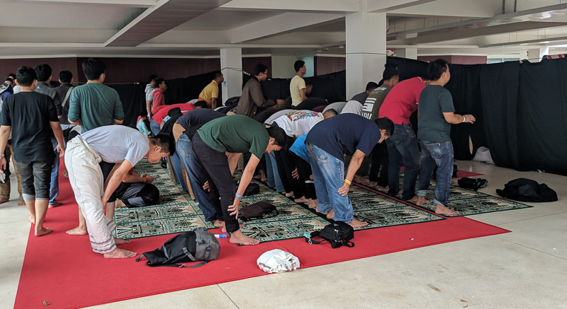 Area sholat di Istora Senayan