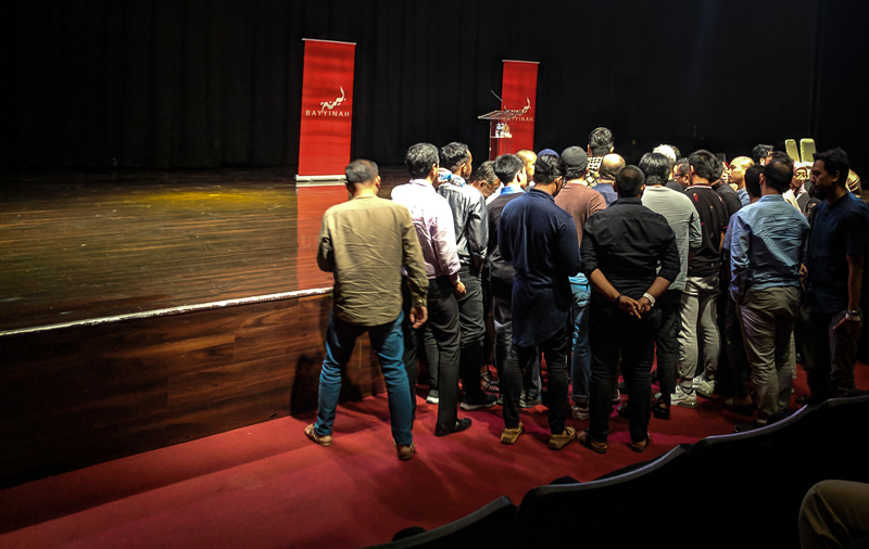 Ustad NAK berdialog dengan hadirin