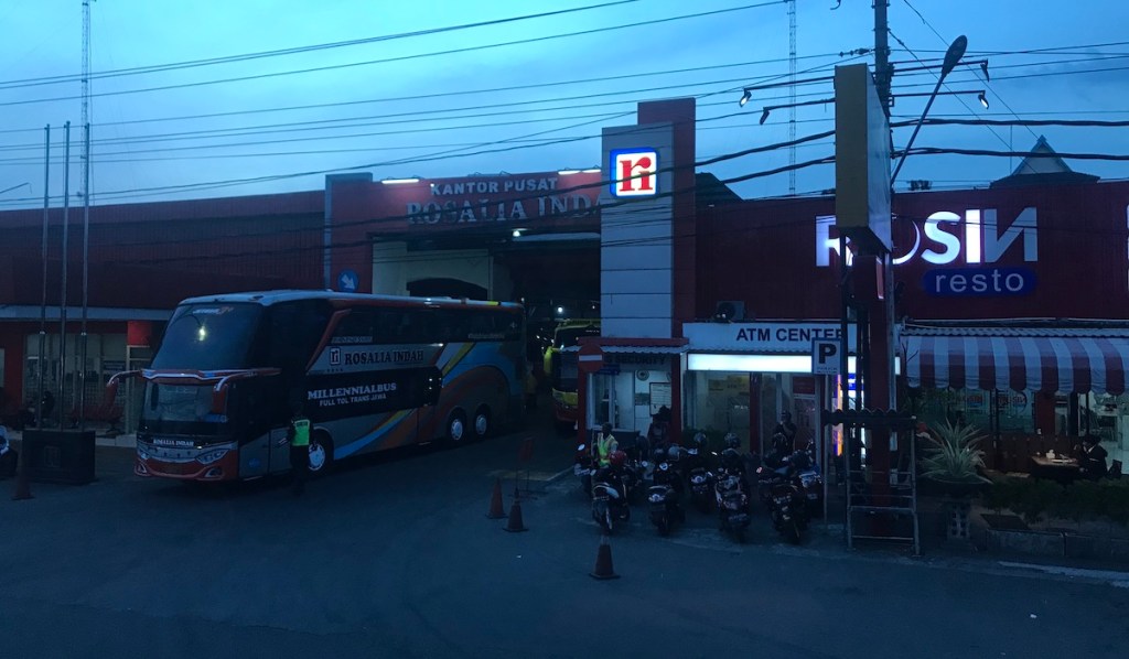 Kantor Pusat Rosalia Indah di Palur